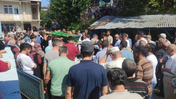 Patpat Kazasında Ölen 4 Çocuk Babasına Acı Veda