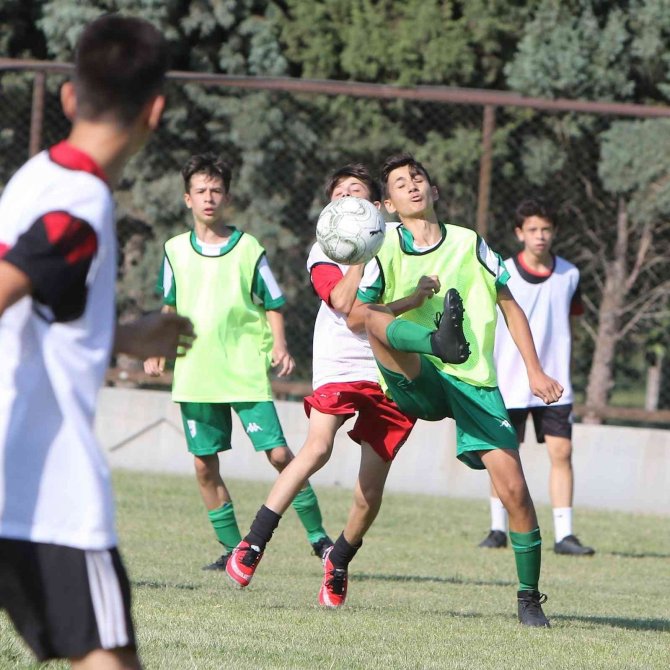 Hayalleri Turgutluspor Forması Giyebilmek