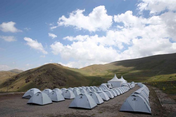 Yeni ’Göğe Bakma Durağı’: Erzurum