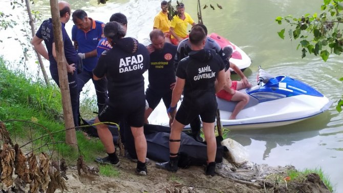 Otomobiliyle Melen Çayı’na Düşmüştü, 4 Saat Sonra Cansız Bedeni Çıkarıldı