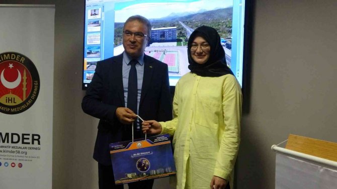 Yks’de İlk Bine Giren 6 İmam Hatipli Öğrenci Ödüllendirildi