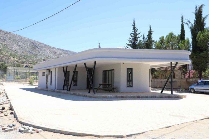 Güzelbağ Spor Alanı Açılış İçin Gün Sayıyor