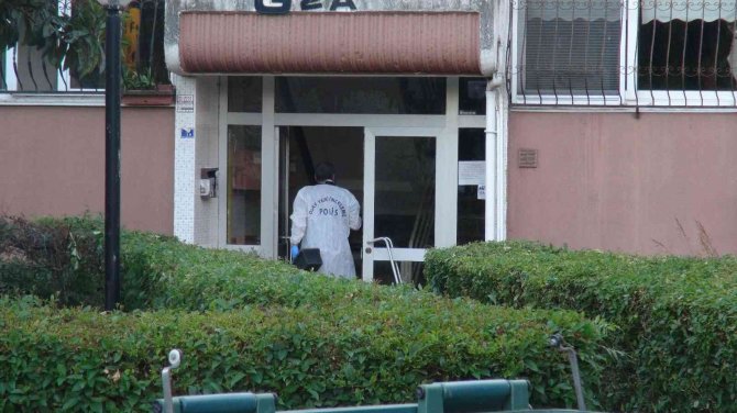 Kendisinden Haber Alınamıyordu, Kızı Ve Komşuları Tarafından Ölü Bulundu
