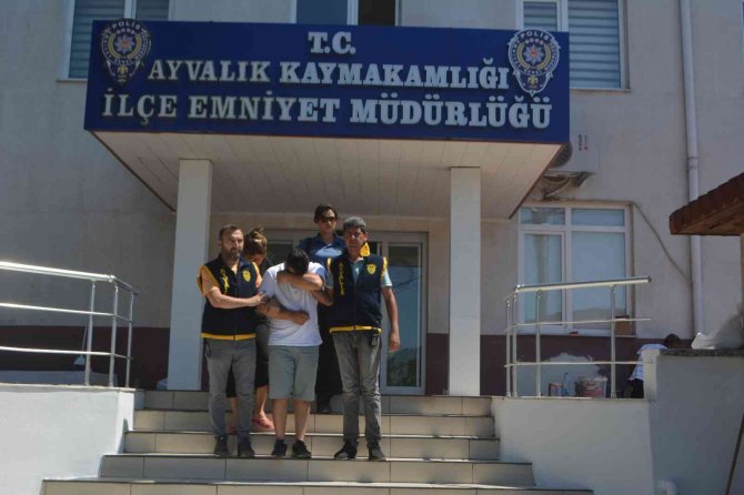 Yaşlı Kadının Evinden Ziynet Eşyalarını Çalan Hırsızlar Polisten Kaçamadı