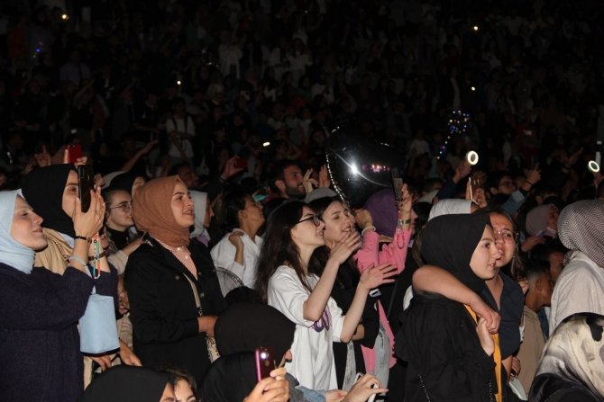 Şölenlerin Dördüncü Gününde Kolpa Bayburt’u Salladı