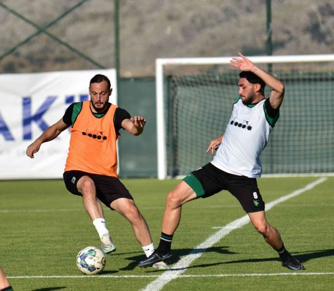 Denizlispor Kamp Çalışmalarını Yoğunlaştırdı