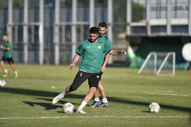 Bursaspor’da İkinci Etap Çalışmaları Başladı