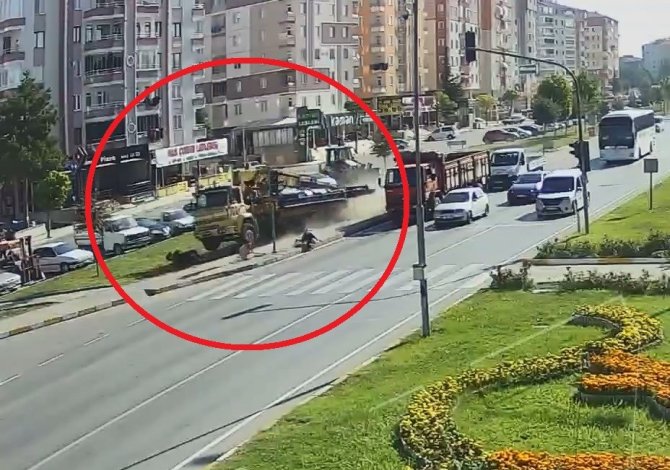 2 Kişinin Öldüğü Feci Kaza Güvenlik Kamerasında