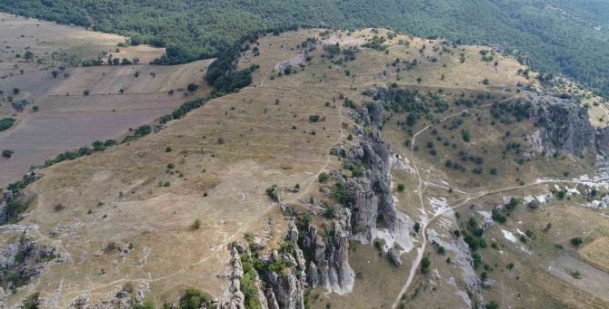 Anadolu Üniversitesi Öncülüğünde Yazılıkaya’da Arkeolojik Kazılar 71 Yıl Sonra Yeniden Başlıyor