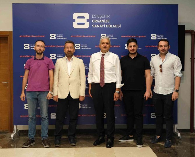 Başkan Küpeli, “Bu Zor Günlerde Bir Gün Geçecek, Eskişehirspor Tekrar Eski Parlak Günlerine Dönecek”