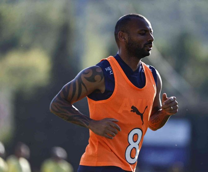 Pedro, Fenerbahçe İle İlk Antrenmanına Çıktı