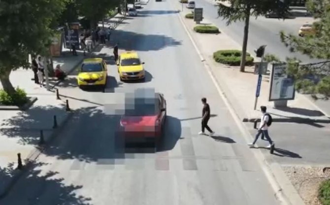 Gaziantep’te Yayalara Yol Vermeyen 67 Sürücü Ve Araç Plakasına Ceza