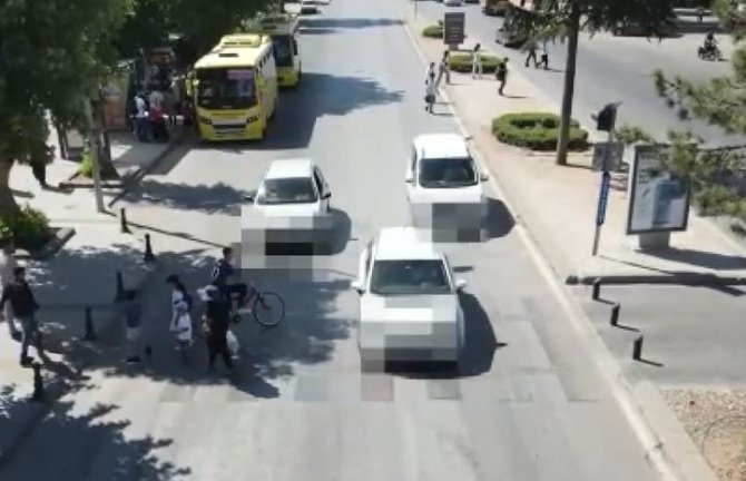 Gaziantep’te Yayalara Yol Vermeyen 67 Sürücü Ve Araç Plakasına Ceza