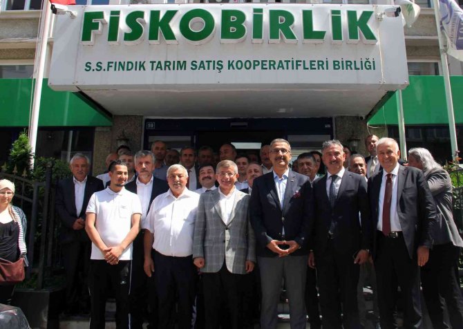 Davutoğlu’ndan Fi̇skobi̇rli̇k’e Ziyaret