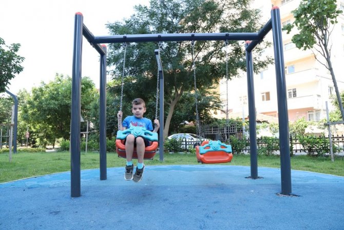 Kartal’da Parklar Yenileniyor, Yeşil Alanlar Kent Merkezine Taşınıyor