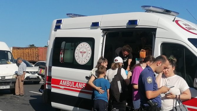Kocaeli’de Zincirleme Kaza: 3 Yaralı