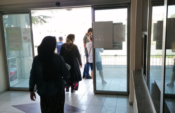 Büyükşehir Zabıtası Dilencilere Geçit Vermiyor