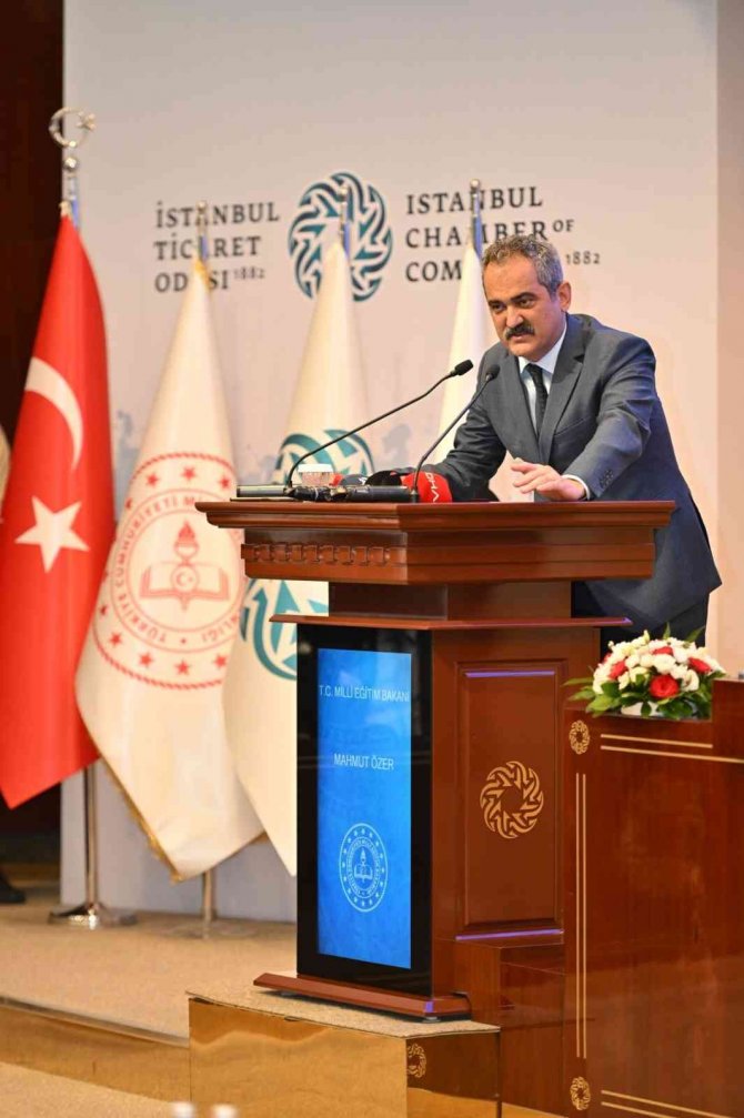 Bakan Özer, Dijital İ̇stihdam Eşleştirme Platformu Tanıtım Programına Katıldı
