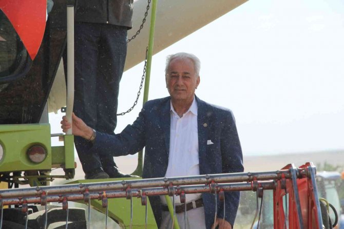 Siirt’te Son 20 Yılın En Bereketli Hasadı Yaşandı