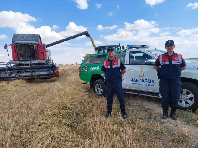 Jandarmadan Çiftçilere Anız Yangını Eğitimi
