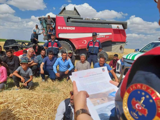 Jandarmadan Çiftçilere Anız Yangını Eğitimi