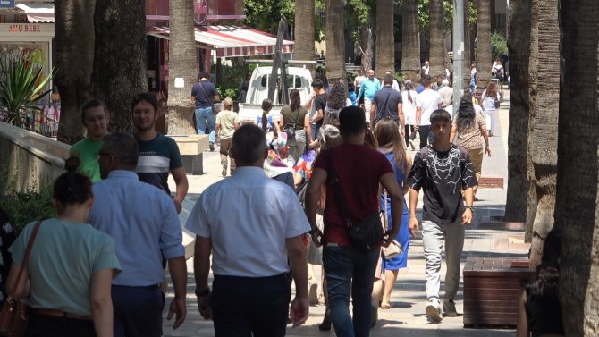 Uzun Bir Aradan Sonra Yükselişe Geçen Salgın Denizlileri Tedirgin Etti