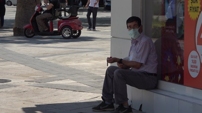 Uzun Bir Aradan Sonra Yükselişe Geçen Salgın Denizlileri Tedirgin Etti