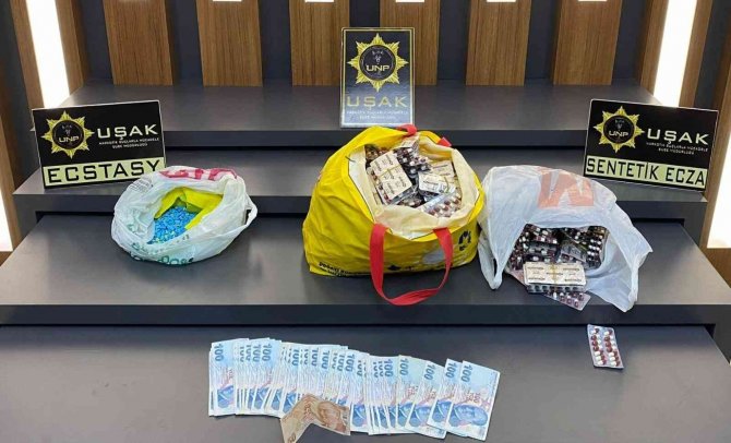 Yüklü Miktar Uyuşturucu Hapla Yakalanan 3 Şüpheli Gözaltına Alındı