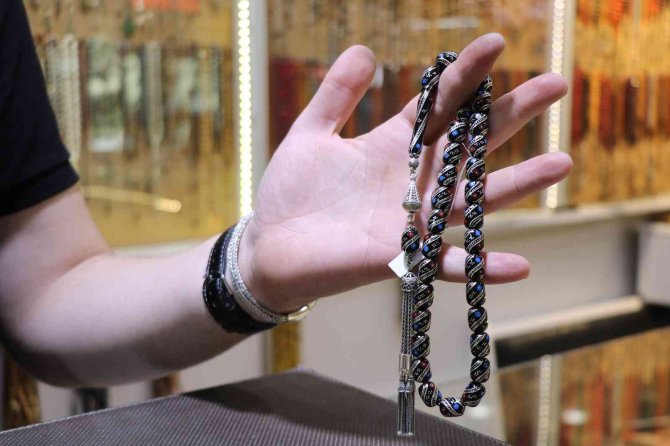 Gurbetçiler Geldi, Tespih Satışları Arttı