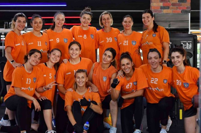 Mavi Kelebeklerin Yeni Sezon Hazırlıkları Başladı