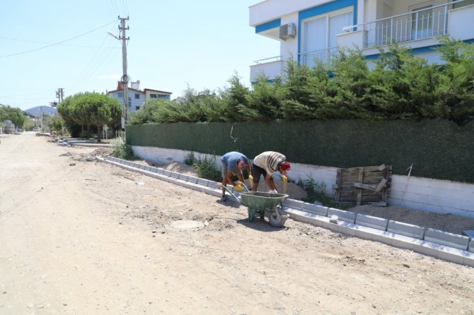 Burhaniye’de Yol Seferberliği