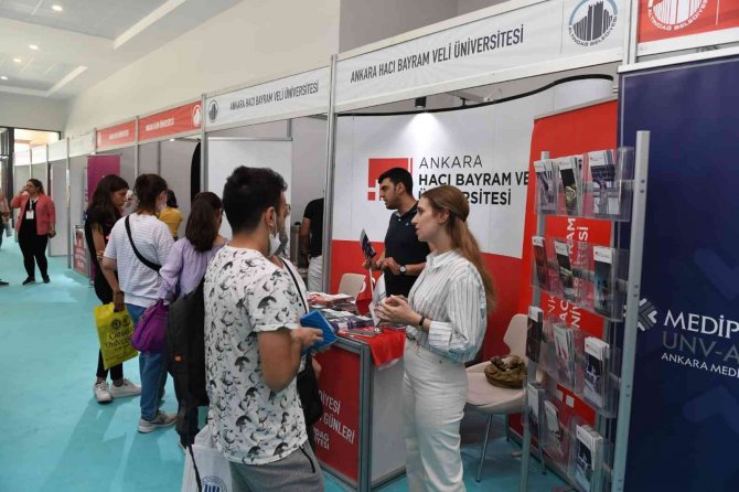 Ankara’da Üniversite Tanıtım Günleri Başladı