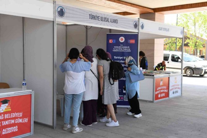 Ankara’da Üniversite Tanıtım Günleri Başladı