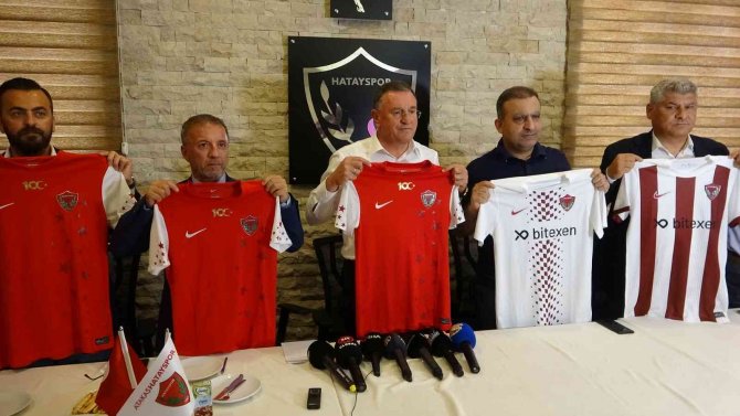 Atakaş Hatayspor’un Yeni Sezonda Giyeceği Formalar Basına Tanıtıldı