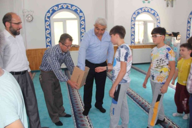 Başkan Çalışkan Ve Müftü Akyol, Yaz Kur’an Kursları’nı Ziyaret Etti