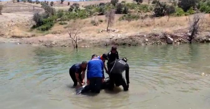 Batman’da Piknik İçin Gittikleri Gölete Giren 2 Kadın Boğuldu