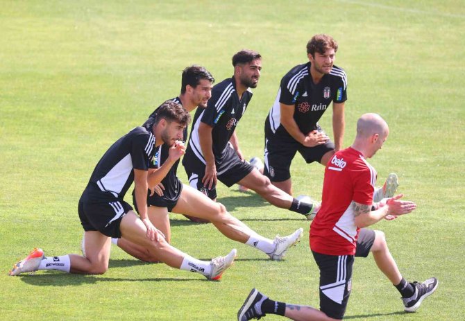 Beşiktaş, İ̇spanya’da Çalışmalarına Devam Ediyor