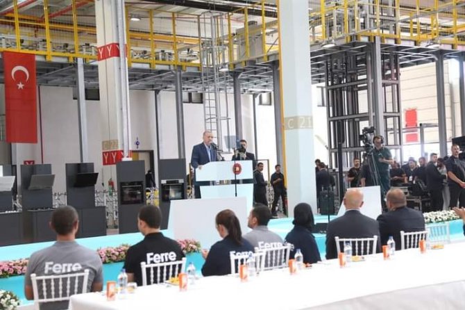 Erdoğan: “2022 Temmuz Ayından İtibaren Uygulanacak Asgari Ücreti 5 Bin 500 Olarak Belirledik. Yılbaşında Bu Tabloyu Yeniden Değerlendireceğiz”