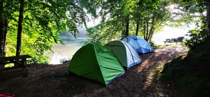 Dipsizgöl Göleti Kamp Severlerin Uğrak Noktası Oluyor