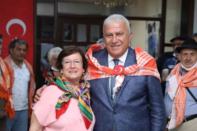 Başkan Atay, Yörüklerle Bir Araya Geldi