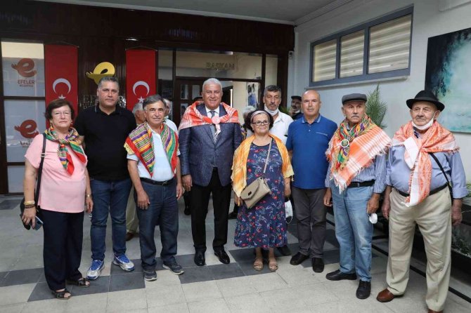 Başkan Atay, Yörüklerle Bir Araya Geldi