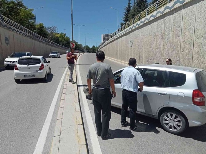 Elazığ’da Trafik Kazası: 2 Yaralı