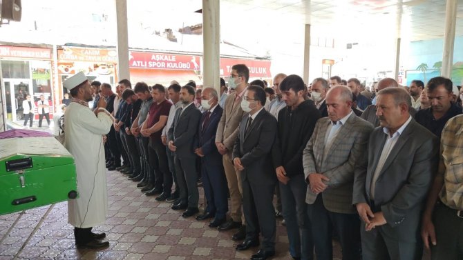 Pompalı Tüfekle Kendini Vurduğu İddia Edilen Öğretim Görevlisi Son Yolculuğuna Uğurlandı