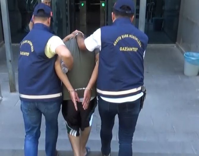 Gözaltı İşlemi Yapmaya Çalışan Polisi Yaralayan Hükümlü Yakalandı