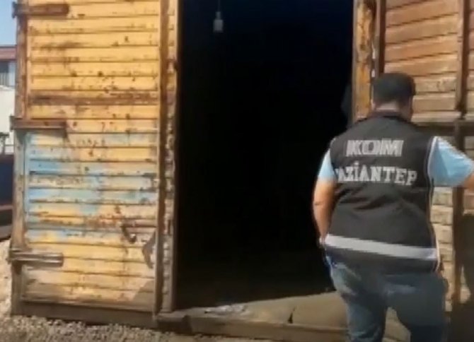 Gaziantep’te Bin 500 Litre Kaçak Akaryakıt Ele Geçirildi