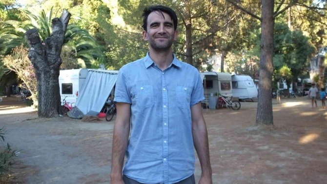 Kuzey Ege’de Bayram Sonrası Da Karavan Ve Çadır Alanlarında Doluluk Yaşanıyor