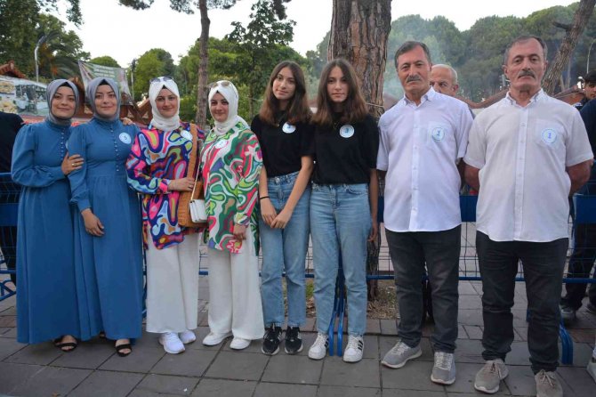 Türkiye’nin En Benzer İkizleri Belli Oldu