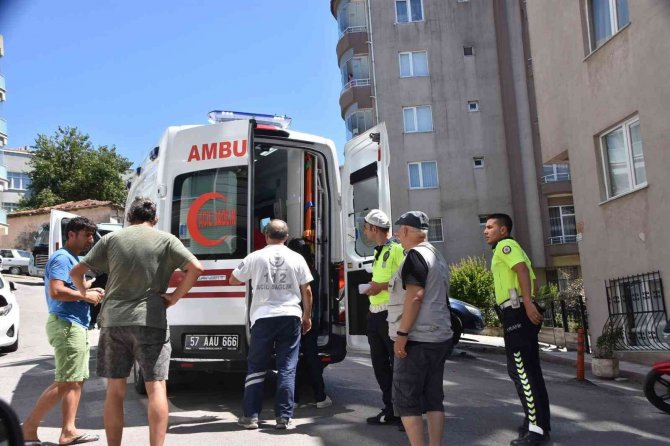 Önüne Aniden Çıkan 5 Yaşındaki Çocuğa Çarptı