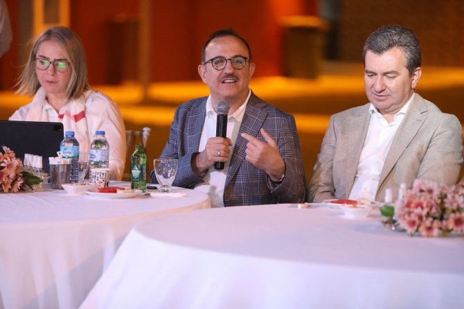 Ak Parti’den Yerel Yönetimler Zirvesi