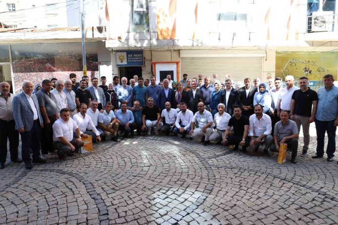 Ak Parti’nin “Yüz Yüze 100 Gün Programları” Sultanbeyli’de Başladı